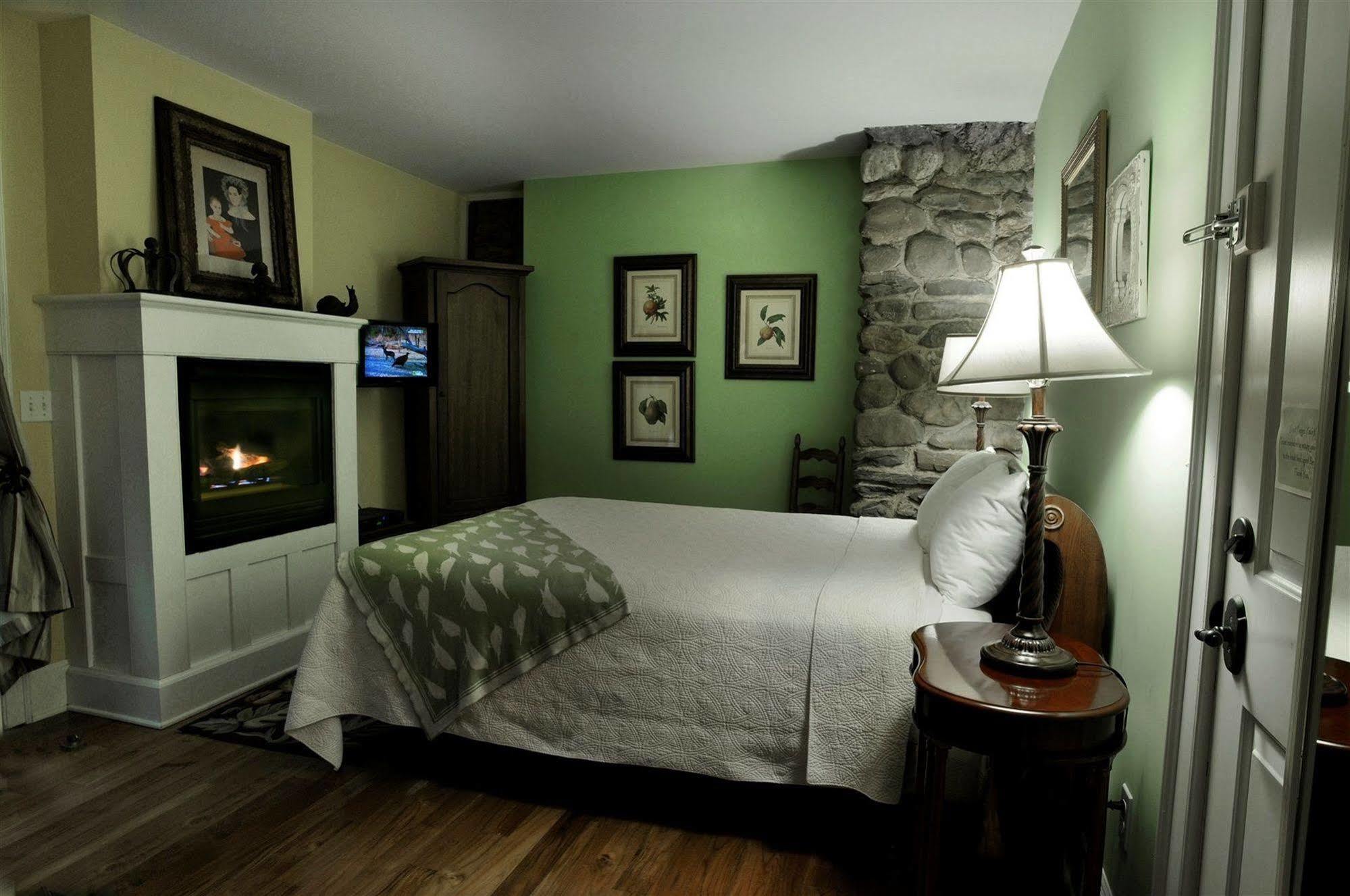 Buttermilk Falls Inn & Spa Milton Exterior foto